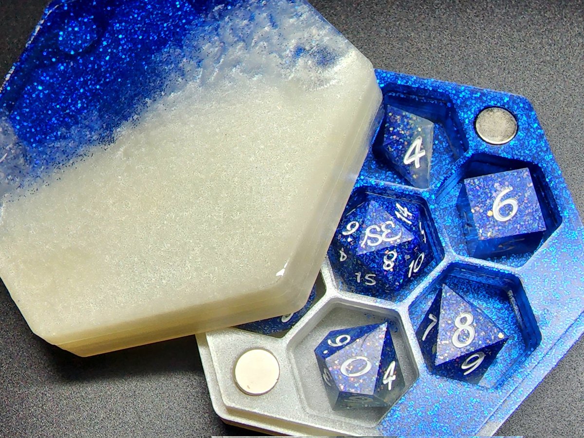 SimplyEdenUS's tweet photo. Shop small this year and support small businesses and artists! From now until Monday, get 40% OFF! Check the link in bio to see more amazing dice!

#dnd #ttrpg #blackfriday #SmallBusinessSaturday #CyberMonday #ttrpgfamily https://t.co/bNorf5JU6E
