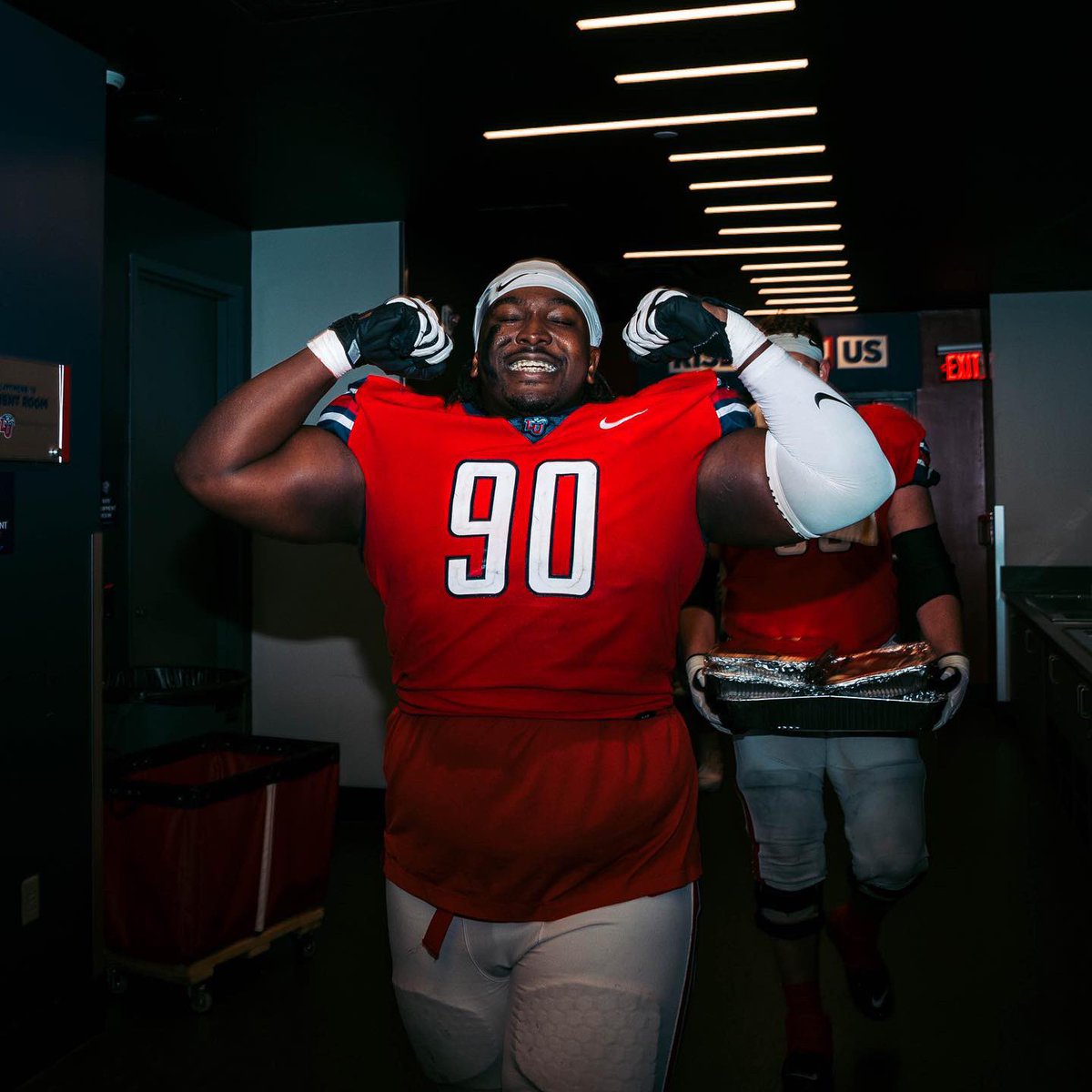 CoachOsagiede's tweet image. Mannnn, time flies. This will be my last game at Williams Stadium. I loved every second playing in front of Flames Nation. I’m so glad I made my decision to play my last collegiate year of ball here on the mountain. You all will forever be in my heart. #90OUT ❤️🔥