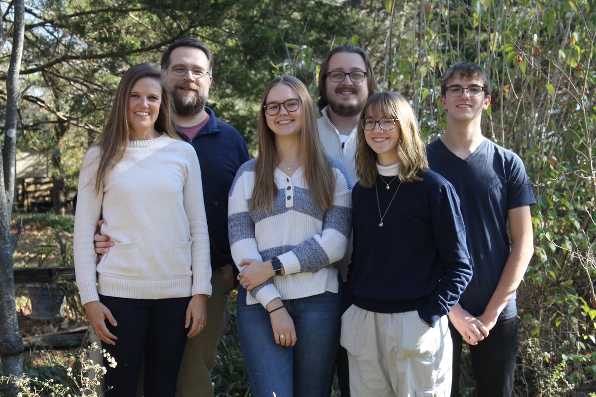 Kelly Chenoweth tweet media