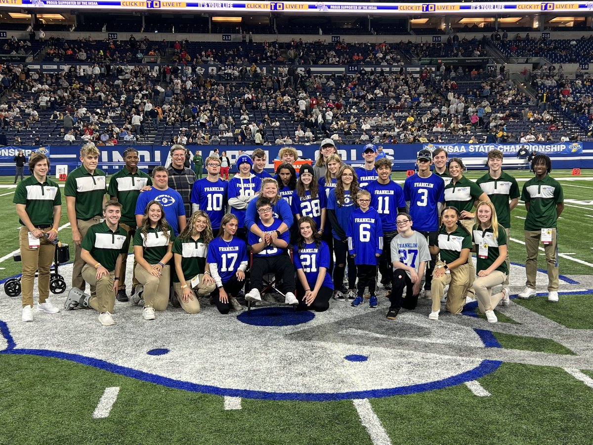 Franklin Community Grizzly Cubs and the <a href="/IHSAA1SAC/">IHSAA Student Advisory Committee</a> representing Unified Sports at today’s <a href="/IHSAA1/">IHSAA</a> State Championship Football game!
#inclusionrevolution  <a href="/SOIndiana/">Special Olympics Indiana</a>