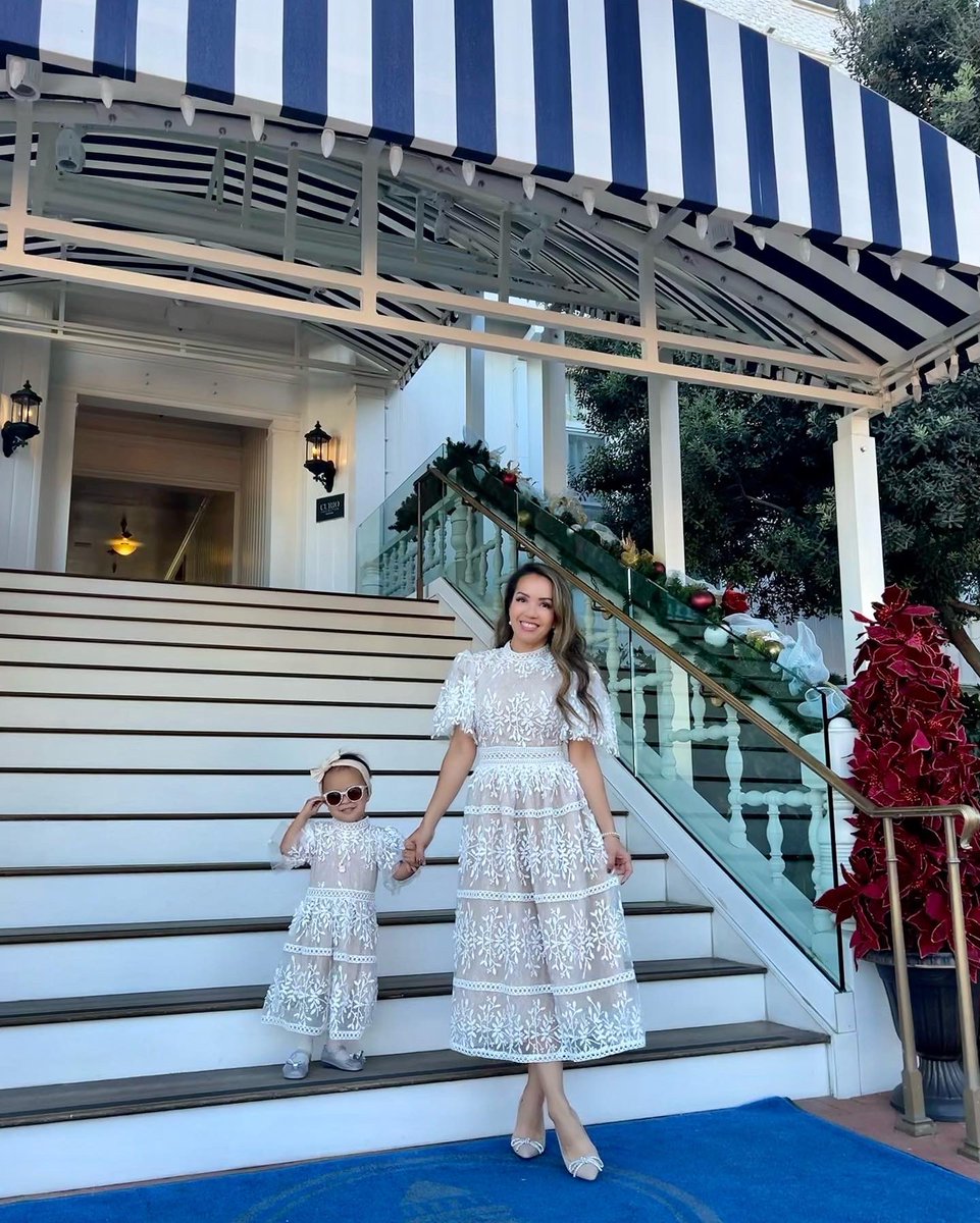 Stylish Petite {Annie Mai Thai} tweet media