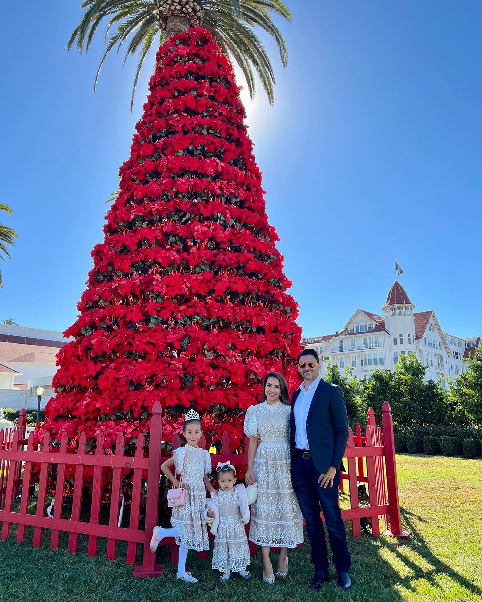 Stylish Petite {Annie Mai Thai} tweet media