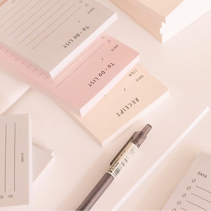 ucieluv's tweet image. ⌕ #studytwt | #studytwtbr 

› camila | 17
› tentativa de focar nos estudos
› foco: enem e vestibulares locais 
› músicas, gatinhos, livros, Marvel desenhos animados, arte e mais 

↺/♡ for moots !