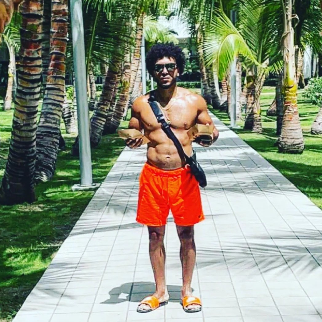 Sup3rS0n1c tweet media