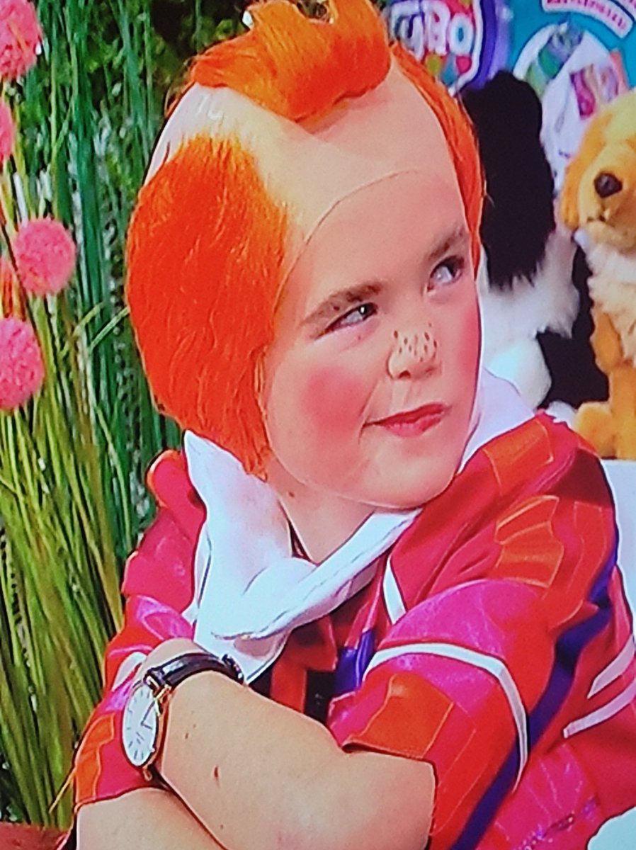 LeDougie's tweet photo. When the customer asks if the products free because it doesn't scan at the till #latelatetoyshow https://t.co/17MpLWqRlr