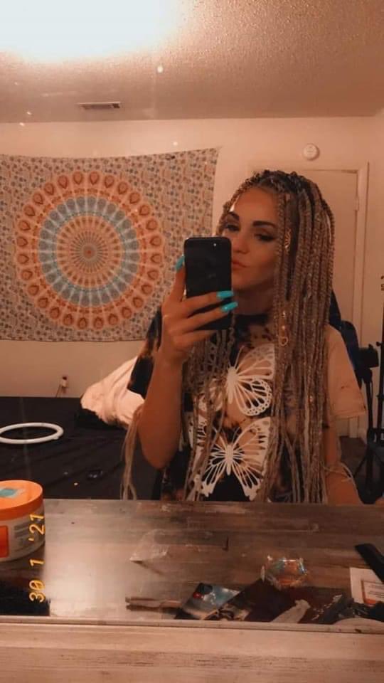 leeleeb6996's tweet photo. Get you a ME, my different styles is like having a new woman every week 😉🫶🏼 What should my next color be?? #needadaddy #SugarBabyTwitter https://t.co/T2AZAtpRg6