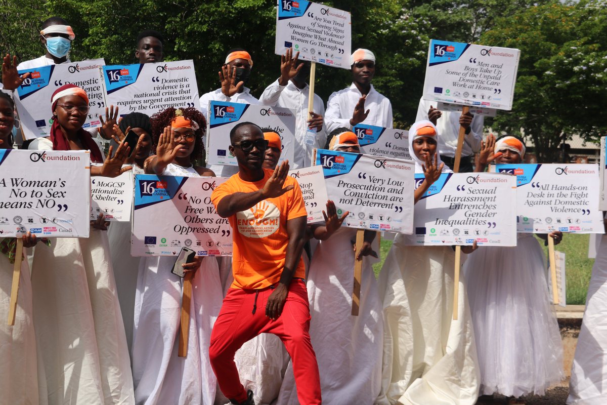 Are you a fan of <a href="/Okyeamekwame/">ARTIVIST</a>.....
Do you want to get interactive with him...
Then watch out👀 #TwitterSpace on domestic violence  coming soon. #SayEnough to #GenderBasedViolence #16DaysOfActivism #EUEnoughGBV