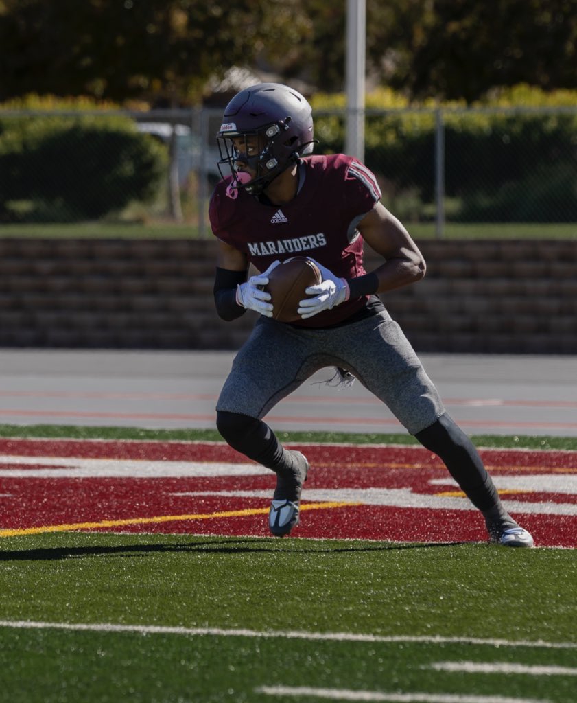 cam_carlisle5's tweet photo. Cameren Carlisle
6’0 185 S/Nickel
First Team All Conference
Mid year transfer

https://t.co/LVQm3XnBnU

@dbcoachmike @Coach_JayAustin https://t.co/VvMfGOo0og