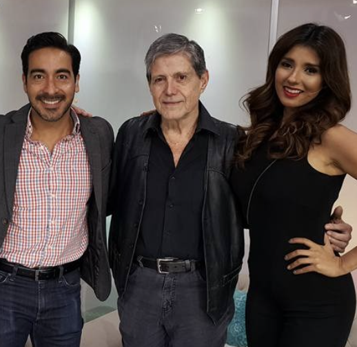 elcafecito44's tweet photo. Bonitos recuerdos, QEPD querido Héctor Bonilla 🙏

#elcafecitodelamañana
@pepebarbosa44 
Alejandra Durán https://t.co/6i8z2k7rQl