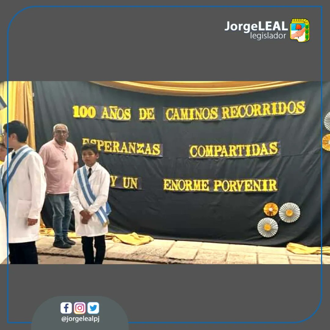 #LosBulacio
FELICES 100 AÑOS ESCUELA 291

Compartimos junto a las autoridades escolares y comisionado Luis Tre, los festejos de la Escuela Victoria Carmen Rodriguez N° 291 de Los Bulacio.

Emotivo encuentro junto a los niños que emocionados, celebraron un siglo de vida escolar.