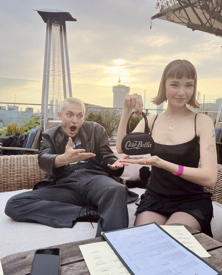 the regrettes archive (@heynowregrettes) on Twitter photo 
