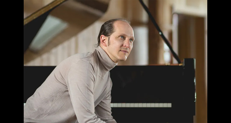 themontrealer's tweet photo. Mathieu Gaudet performs Schubert
A versatile, passionate musician, #MathieuGaudet performs a concert devoted to #Schubert, including the monumental C minor sonata.
@SalleBourgie #Montreal #classicalmusic #Piano #pianist #Érardpiano #music
https://t.co/VdsRb8mOdC https://t.co/iIB5OWm7Fc