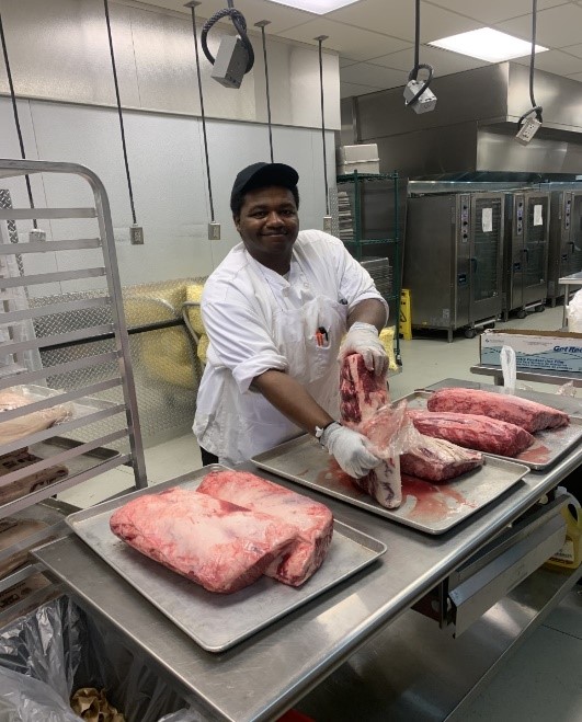 OppVillageLV's tweet photo. A HUGE CONGRATULATIONS to Jason for being HIRED as a Concessions Cook with Levy Restaurants at T-Mobile arena! 👏👏
Thank you to Levy Restaurants and the team for training, hiring, and welcoming Jason!
#OVEmploys #OVCommunityPartner https://t.co/10abt8QEK7