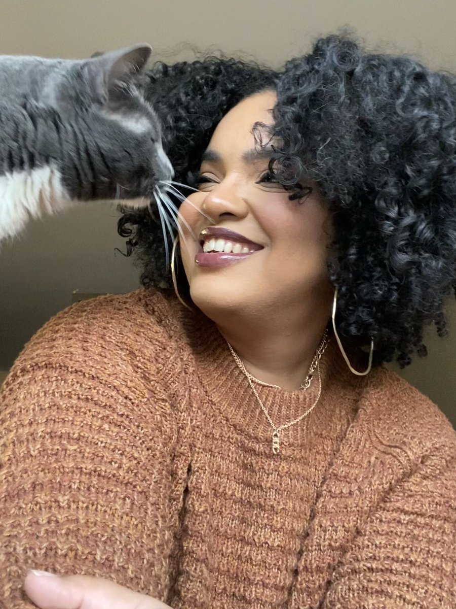 Mans won't even let me take a good selfie.
