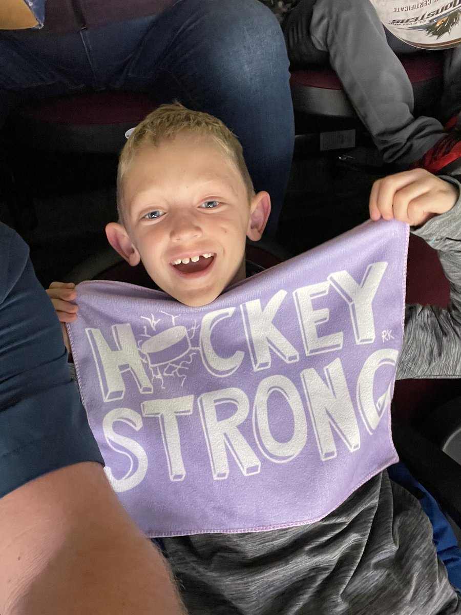 jpizzle73's tweet photo. #lighttheland Lets Go Monsters!! https://t.co/JMEv7nE58X