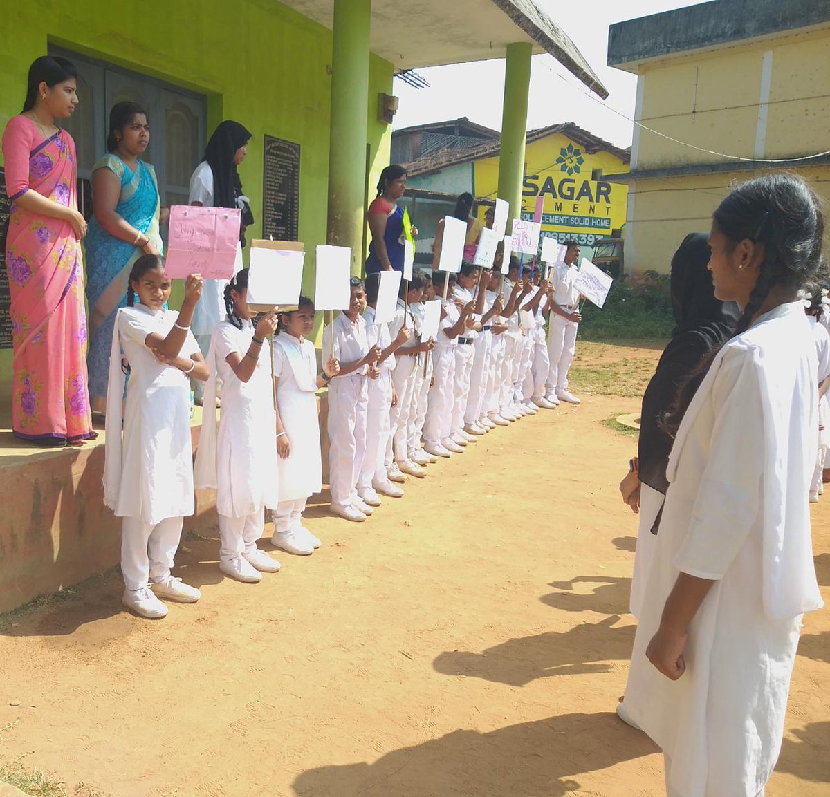 MAMSNRPura's tweet photo. Constitution day celebration at our school. #domgok #constitutionday https://t.co/9al1yEqzi0