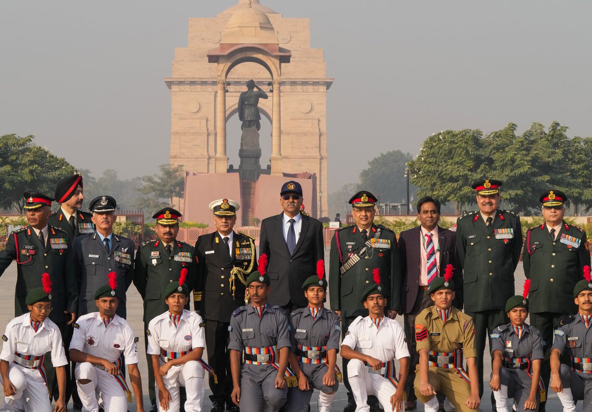 HQ_DG_NCC's tweet photo. 75 Glorious years of NCC. Today is reminder that our freedom was not free, our martyrs paid for it with their lives. NCC, extends its gratitude to the nation for the support and love for 75 years. Let's make our youth, ambassadors of peace, harmony and strength
.

#belimitless https://t.co/0nvUwEjCQD
