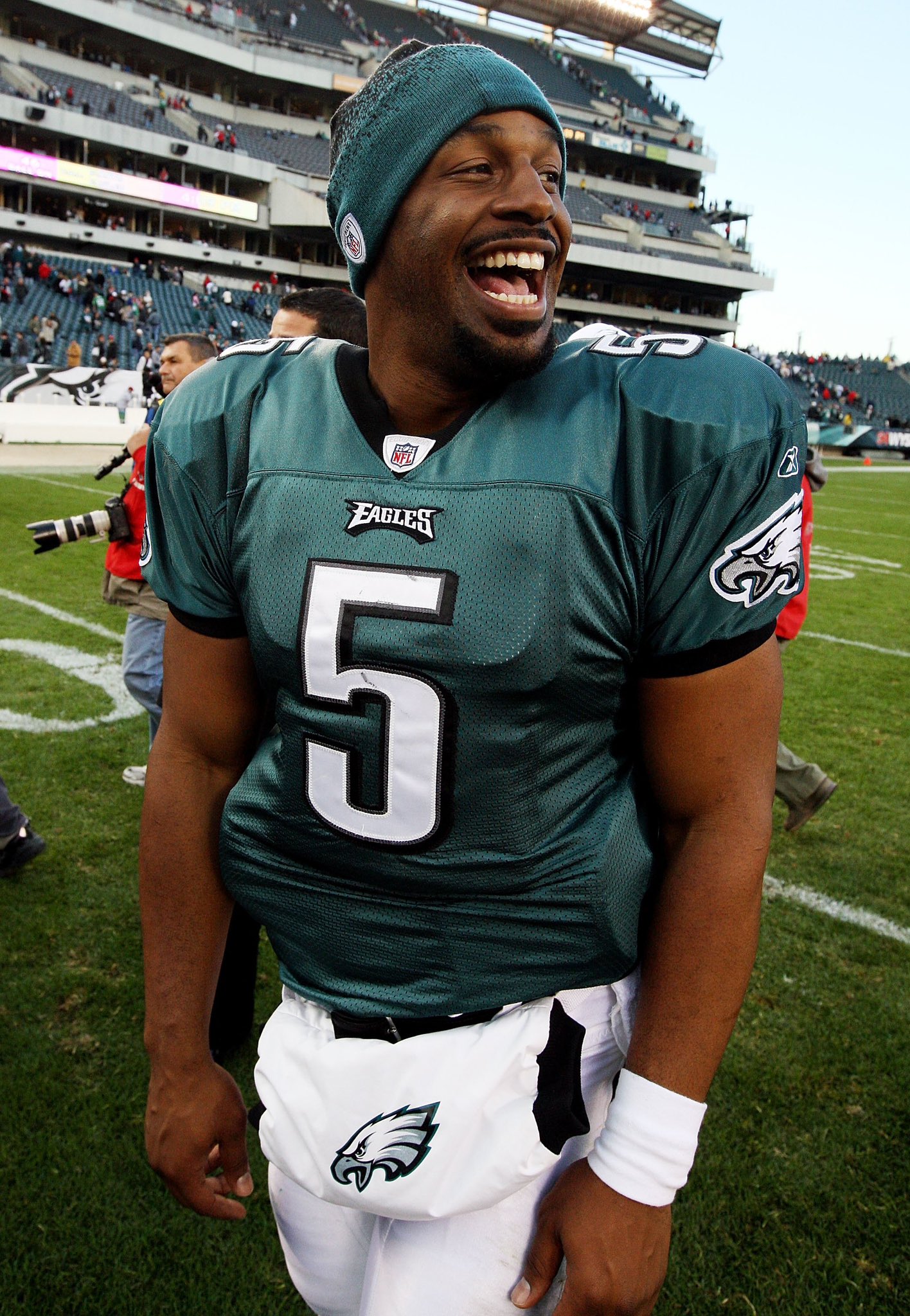 Happy Birthday to Donovan McNabb . 