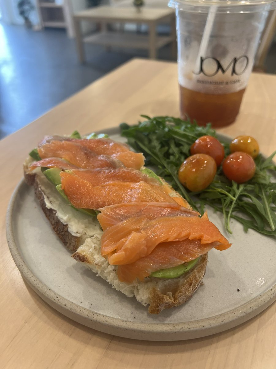 JOMO Bakehouse &amp; Cafe ใกล้ mrt อิสรภาพ คาเฟ่สไตล์เกาหลีเกาใจ อาหาร ขนมและเครื่องดื่มอร่อย บรรยากาศร้านสวยงามมมมม มานั่งชิลๆ กับเพื่อนได้อย่างสบาย ราคาไม่แรงมาก แนะนำเลยค่าาาาา <a href="/aroii/">@aroii บอกต่อ</a> #อร่อยบอกต่อ #อร่อยจนต้องรีวิว