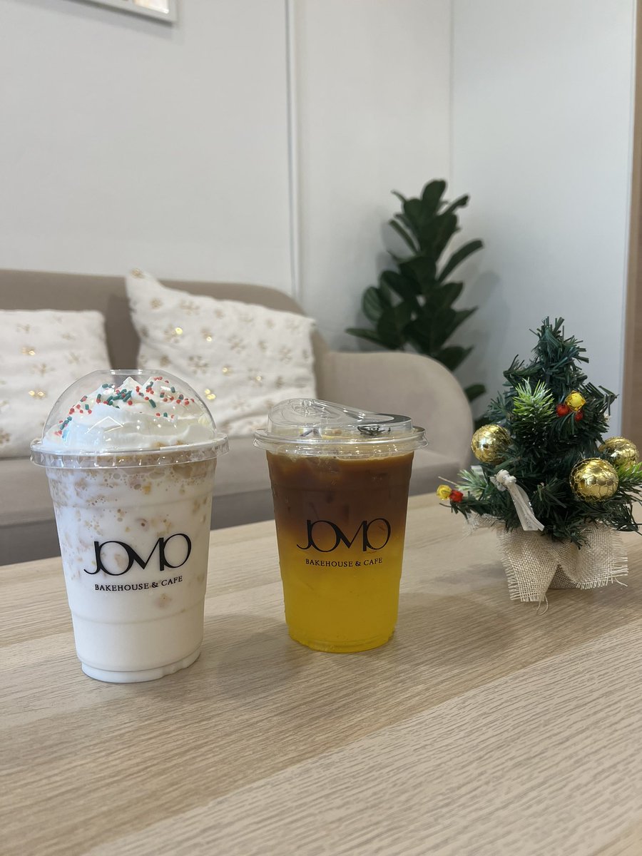 foodtellers's tweet photo. JOMO Bakehouse &amp; Cafe ใกล้ mrt อิสรภาพ คาเฟ่สไตล์เกาหลีเกาใจ อาหาร ขนมและเครื่องดื่มอร่อย บรรยากาศร้านสวยงามมมมม มานั่งชิลๆ กับเพื่อนได้อย่างสบาย ราคาไม่แรงมาก แนะนำเลยค่าาาาา @aroii #อร่อยบอกต่อ #อร่อยจนต้องรีวิว https://t.co/CL4DdlWIgm