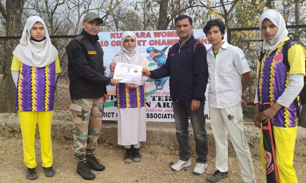 Farooz4999's tweet photo. #AchieversofKupwara
#SuccessFullMen
#SuccessFullWomen
#CLX #25NOV22KT https://t.co/LN0AD7BZRs