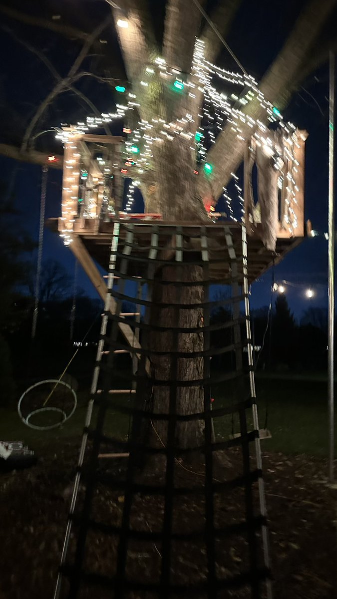LightOfHope247's tweet photo. Lighting up my sons tree inside a treehouse! Come by anytime to ride the #120ft #zipline #art #treehouse #fatherson #christmas #firepole #middlehatch #secretdoor https://t.co/Bp166zB8Ow