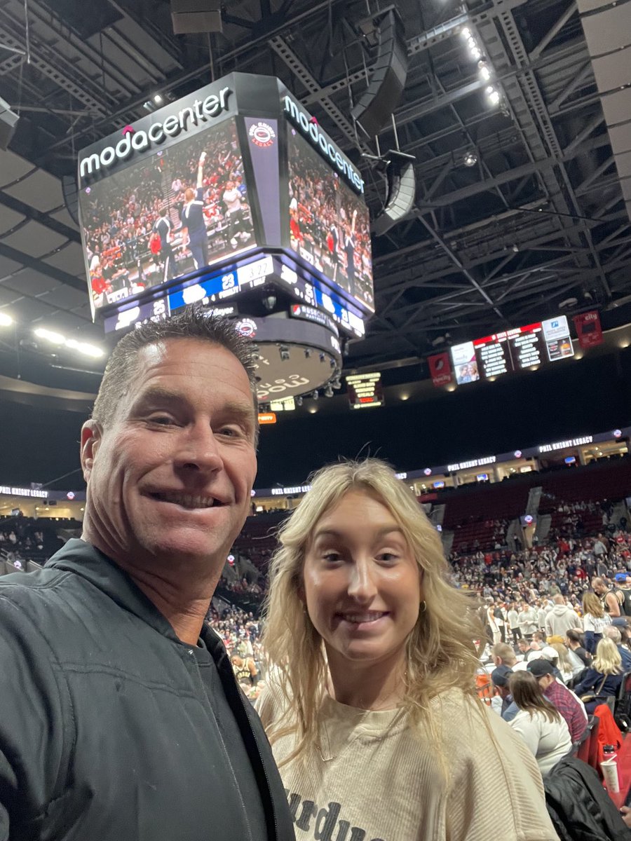CoachWazUO's tweet photo. Thankful to spend time with the daughter ⁦@joellwasikowski⁩ back home from ⁦@LifeAtPurdue⁩ pulling for ⁦@BoilerBall⁩. #PKLegacy https://t.co/ySxwv7DElp