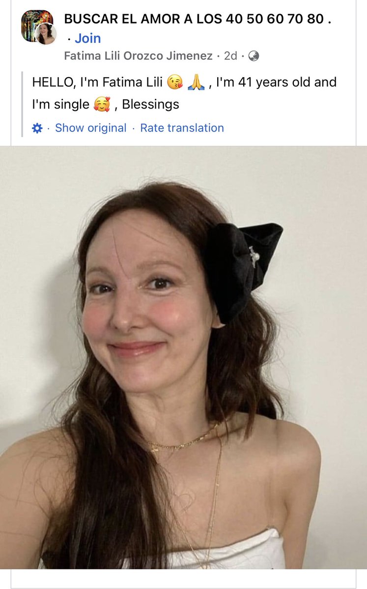 NChaeng7's tweet photo. Was scrolling on Facebook and saw this on my timeline. Now tell me why does she look like an old version of Nayeon 😭🤣 https://t.co/8035LwQDqQ