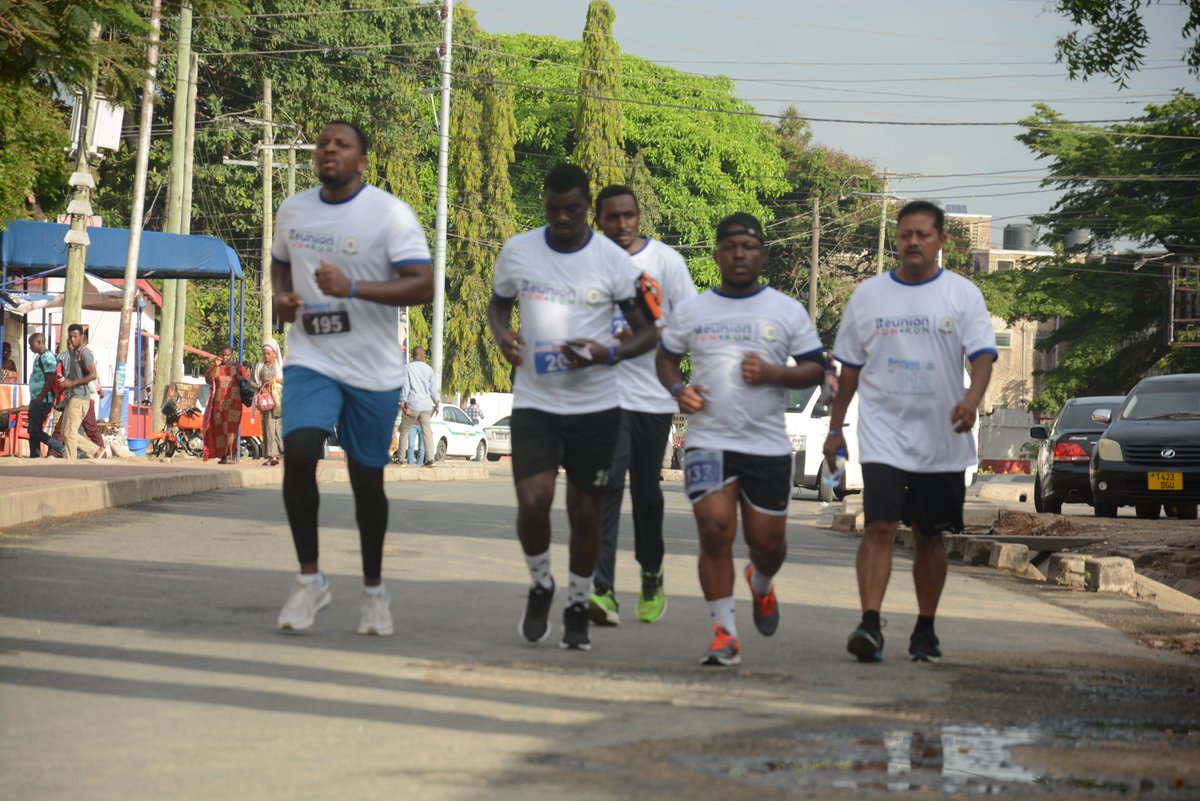 muhimbiliuniver's tweet photo. #MUHASReunionFunRun #MUHASAlumni friends and family fun run https://t.co/b6CbX0XyjZ