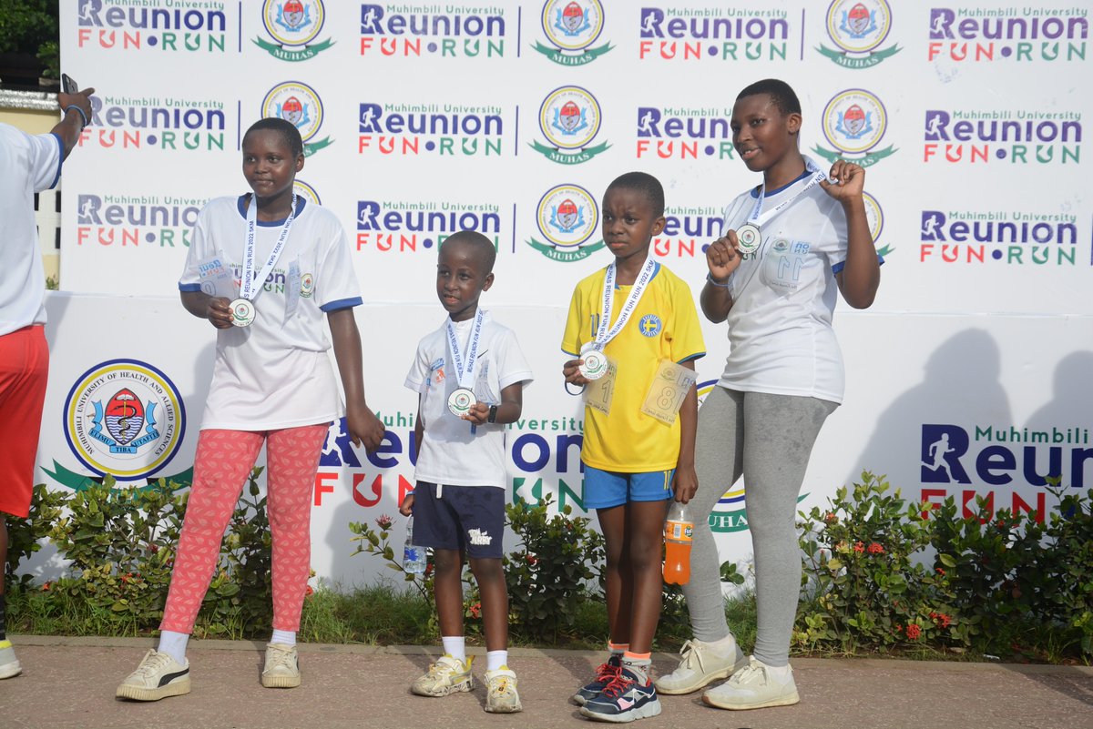 muhimbiliuniver's tweet photo. #MUHASReunionFunRun #MUHASAlumni friends and family fun run https://t.co/b6CbX0XyjZ