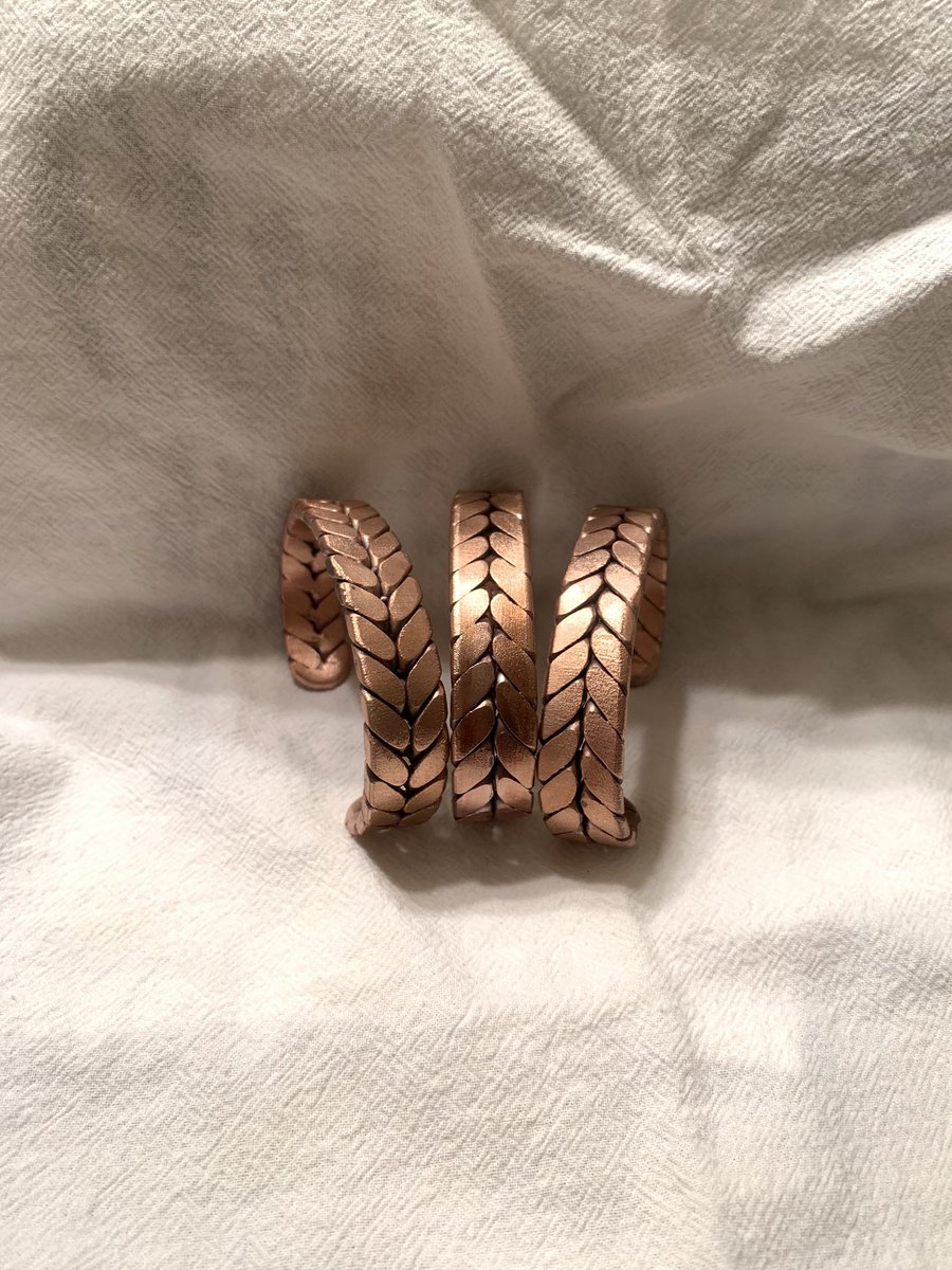 Bar_Lazy_S's tweet photo. Need a semi last minute Christmas gift? I got a whole bunch of copper cuffs ready to ship! Shoot me a message if you’re interested https://t.co/VCnR2sFTAF