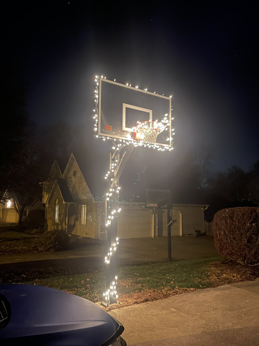 glhalls's tweet photo. .@JMH34_ requested that we decorate the basketball goal this year! #onlyinindiana #thnbb #GoPatriots https://t.co/XWGEECavdu