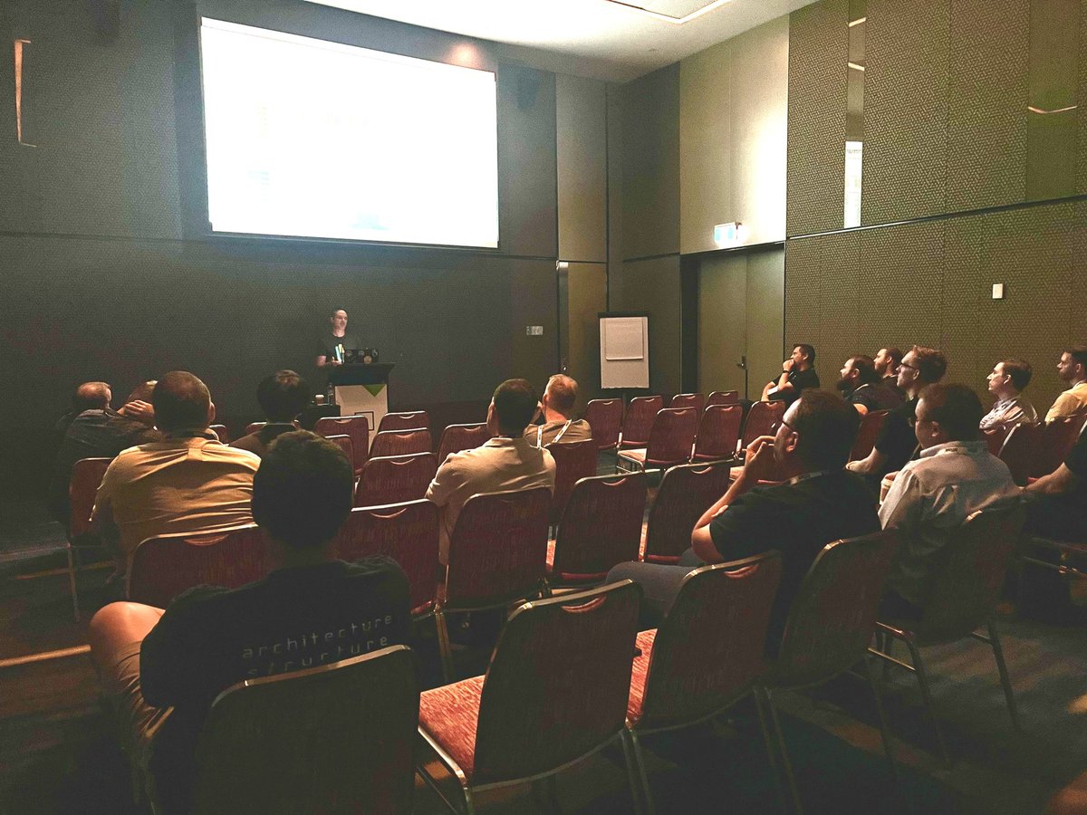 Quoc Pham tweet media