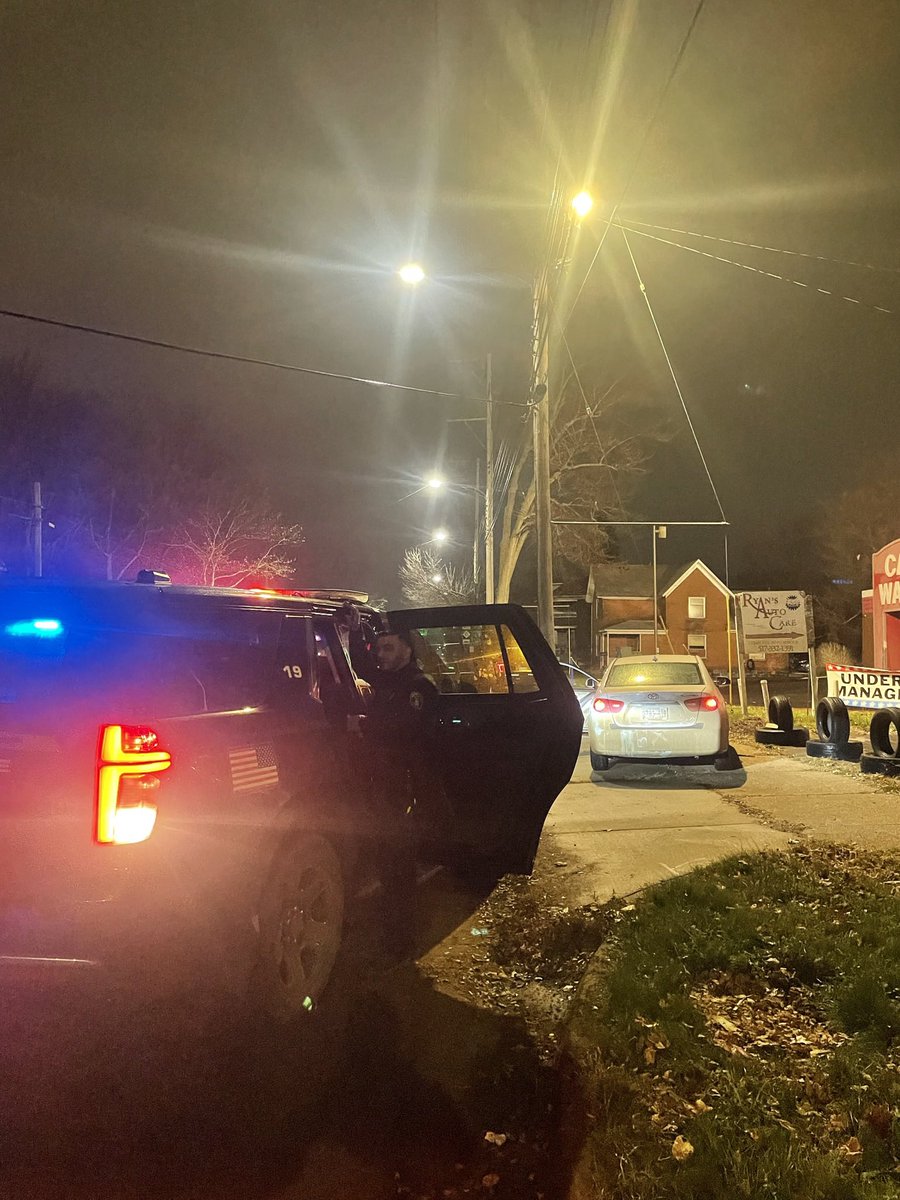 LansingPolice's tweet photo. Criminals don’t take Thanksgiving off - neither do we.

#WhileYouSlept your LPD nightshift officers located a stolen vehicle driving through the city. Concealed inside the vehicle, a loaded handgun. 

The driver was arrested on multiple felony charges. https://t.co/r85l0KX3kS