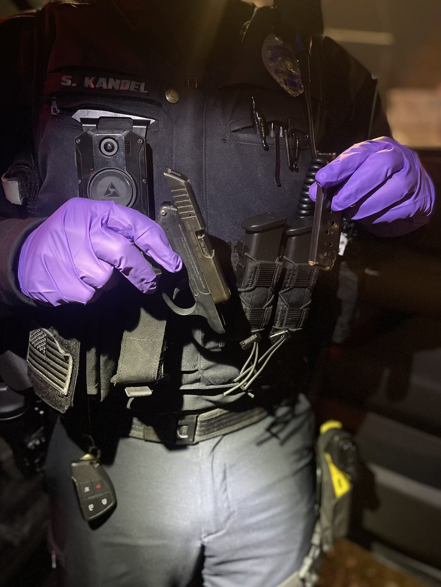 LansingPolice's tweet photo. Criminals don’t take Thanksgiving off - neither do we.

#WhileYouSlept your LPD nightshift officers located a stolen vehicle driving through the city. Concealed inside the vehicle, a loaded handgun. 

The driver was arrested on multiple felony charges. https://t.co/r85l0KX3kS