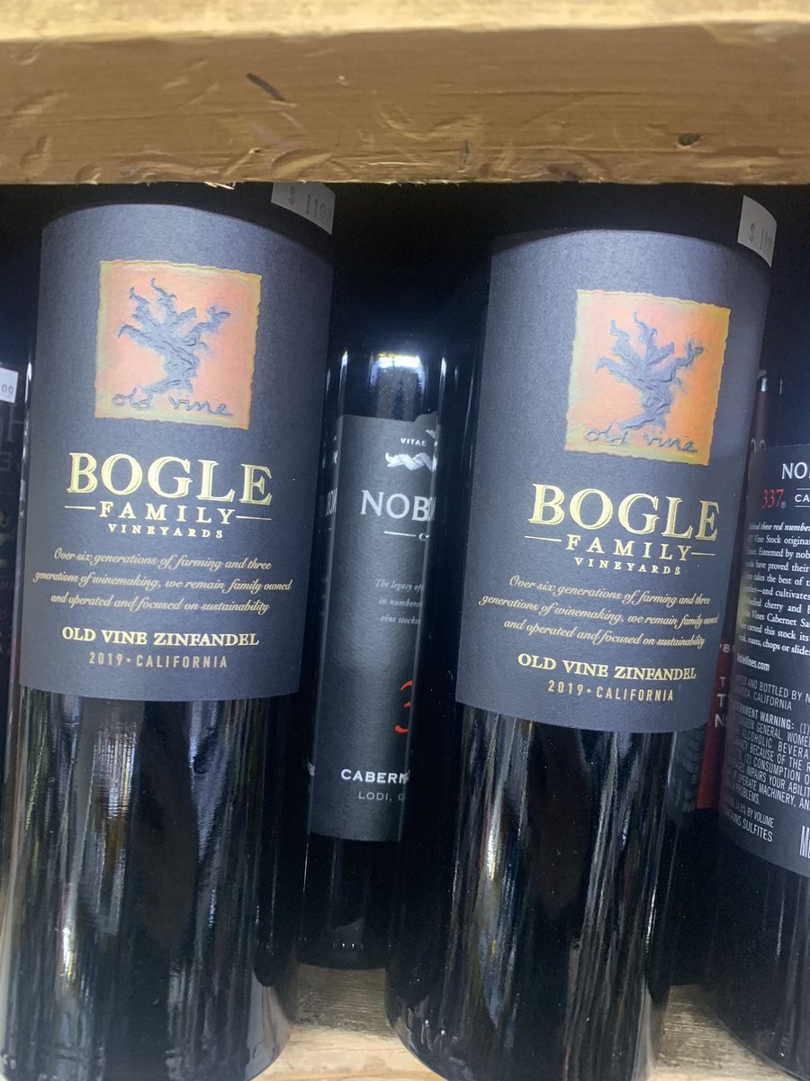StoreMikes's tweet image. #boogle #oldvine #zinfandel #wine is in! 🍷 🍷 🍷