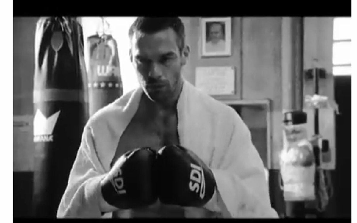 rbsutton's tweet photo. Just read the interview at #siamfightmag (TY @rosanna_1910 ) with the favorite actor @PhilippeBas . Watched #fallenfighter ; holy moly itโs a powerful film! Great interview, I learned many things! ๐ https://t.co/w5MssEONc5