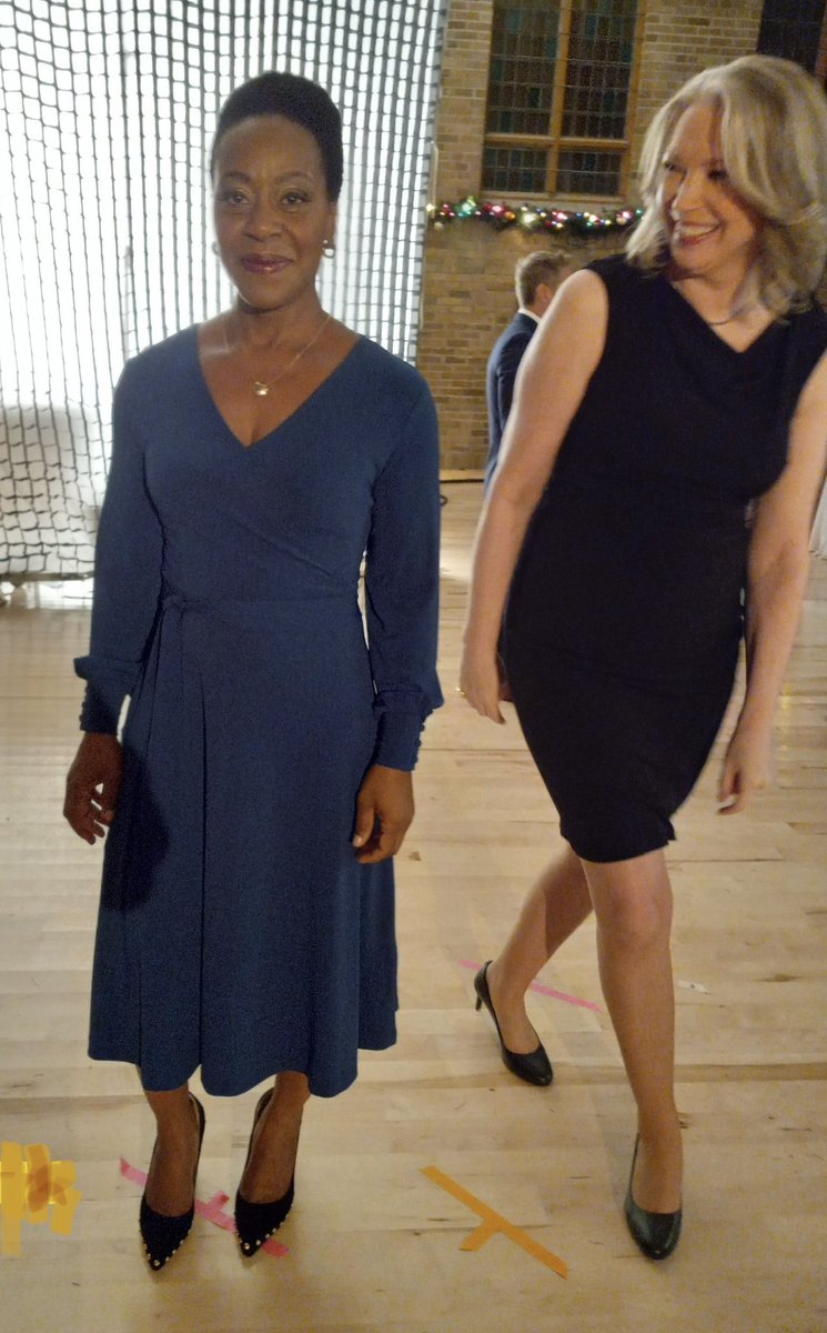 Everyone loves a party! #ChristmasAtTheDriveIn @gafamilytv <a href="/danicamckellar/">Danica McKellar</a> <a href="/becauseibledsoe/">becauseibledsoe</a>