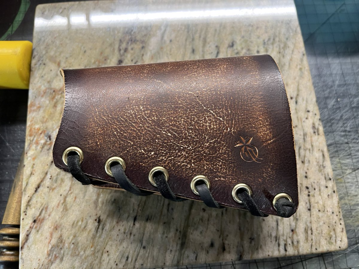 tejasmadecustom's tweet photo. Done. 7.62x39 for attention. The .30-30 case is the same size, which this is for. Thanks brother @Dicky_Paul_95 
#tejasmadecustomleather #supportyourlocalleathersmith #supportyourlocalleatherdealer #leatherwork #leathersmith #customleather #handstitched #handdyed #leathertooling https://t.co/QGeowP2ZJ8