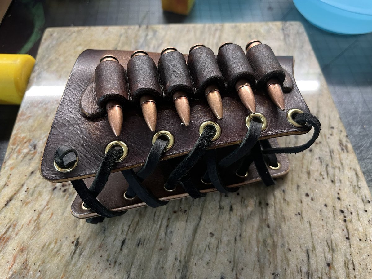 tejasmadecustom's tweet photo. Done. 7.62x39 for attention. The .30-30 case is the same size, which this is for. Thanks brother @Dicky_Paul_95 
#tejasmadecustomleather #supportyourlocalleathersmith #supportyourlocalleatherdealer #leatherwork #leathersmith #customleather #handstitched #handdyed #leathertooling https://t.co/QGeowP2ZJ8