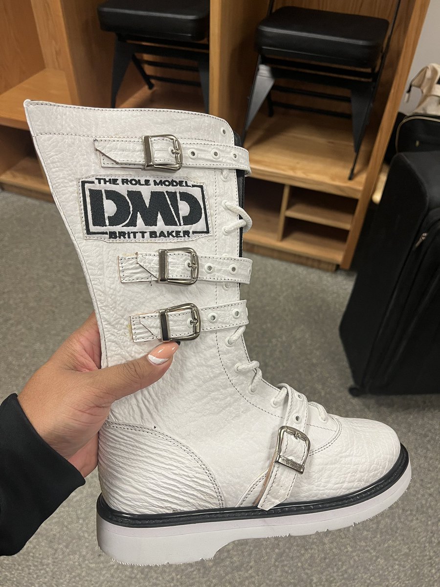 Rizz Khalifa💋 tweet media