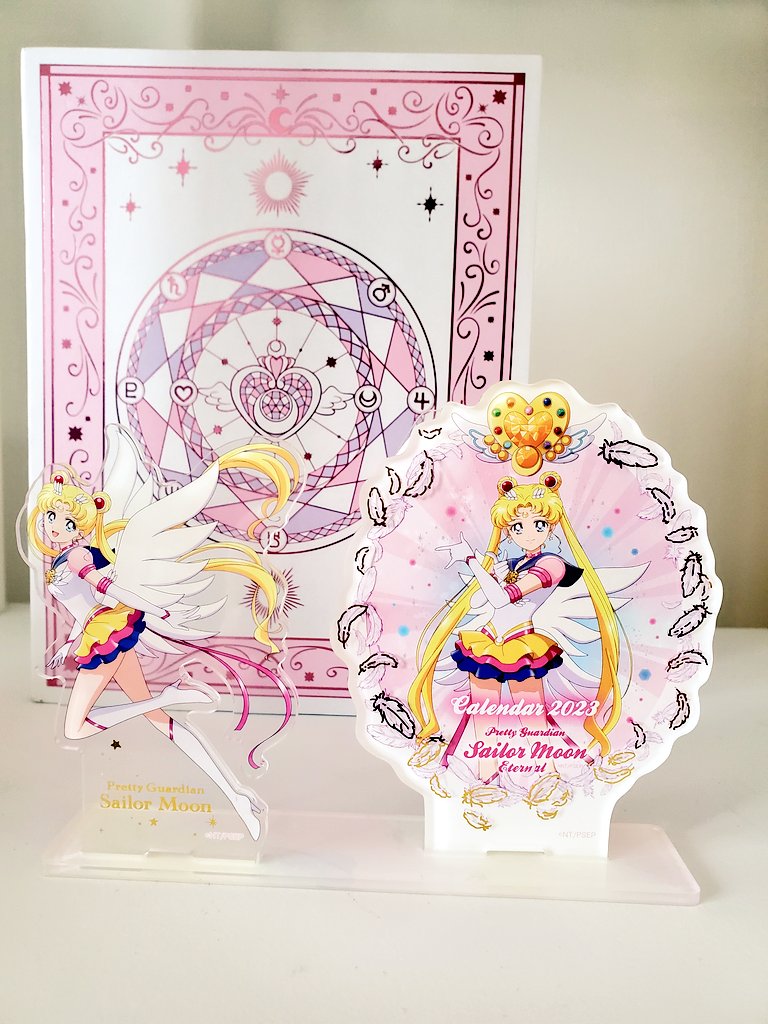 開けた～✨!!
アクスタ私もストレートコンプでした✨️💕
アクリルカレンダーも激かわ💕 