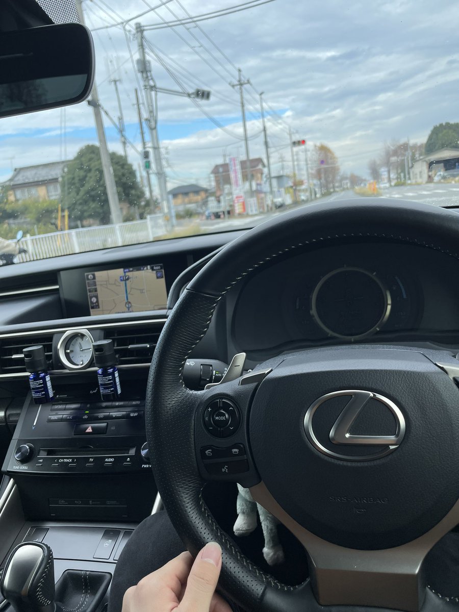 has13634's tweet photo. 微妙な天気で洗車のタイミングに悩まされる🤣
さて、今日は何をしよう🤔 https://t.co/T9ITgoj8BD