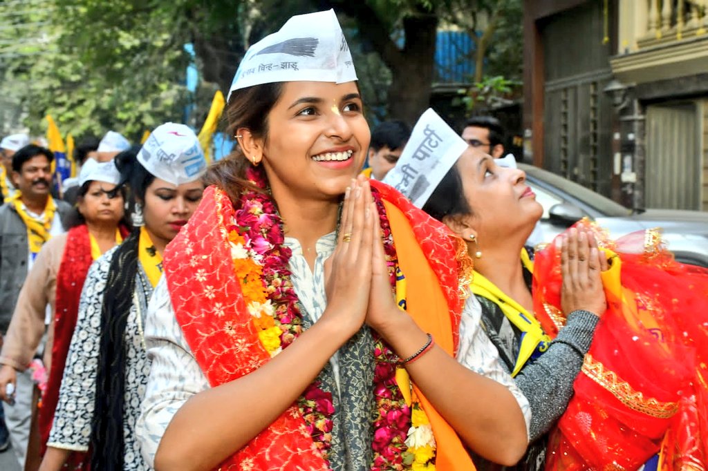 राजनीति में बेटियों की भागीदारी देश की सुनहरी तक़दीर लिखती है। 🇮🇳