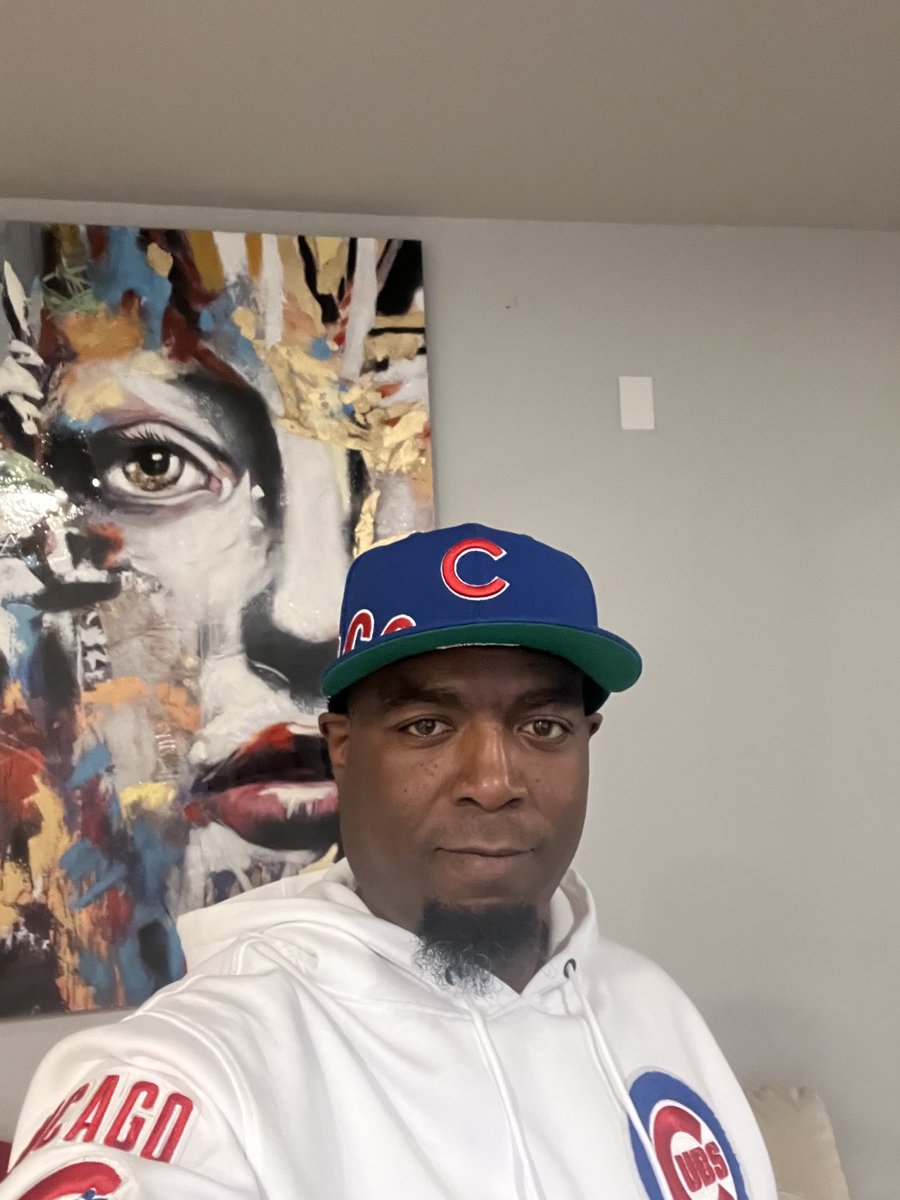 dime_mac's tweet photo. I’m loving the new pic https://t.co/vErNJg1n1l