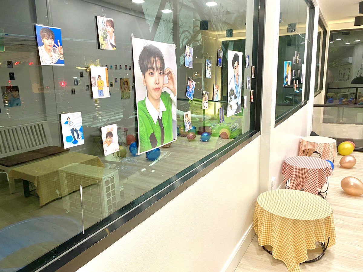 BA_CAFE tweet media