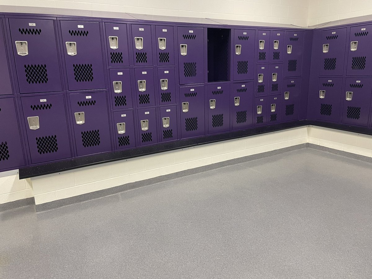 BHSGoldenBears's tweet photo. Thank you Edgerton Basketball!!!
Our locker room was spotless after our game tonight.
Best of luck this season! #ClassProgram #EdgertonPride
@edgeprincipal @EdgertonSchools @edgerton_hoops https://t.co/zLzlFUNz0i