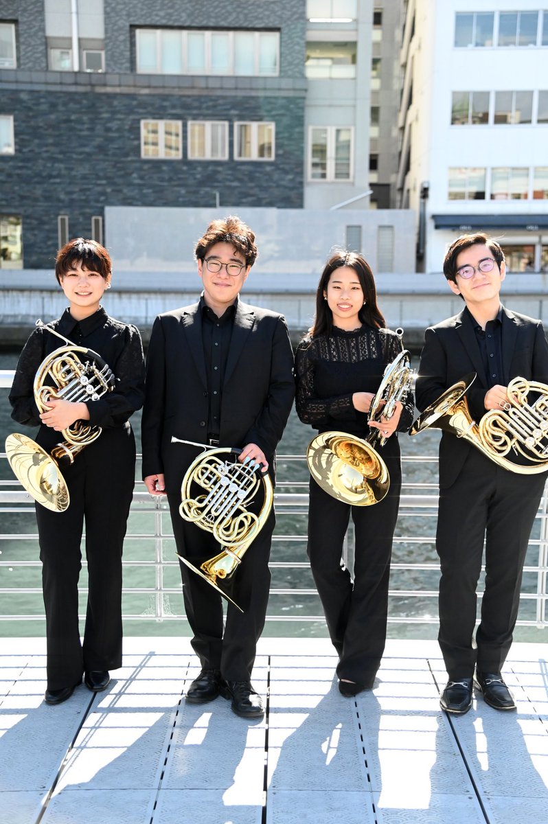 初めまして！
大阪音楽大学ホルン専攻生四人で結成されたホルンカルテット

Quartett "Farbe"です！！

Farbeとは「色」を表します！
淡い色から、濃い色まで沢山の色をホルンで表現していきます！！

皆様どうぞ宜しくお願い申し上げます！

是非フォローの方宜しくお願いします！

📯📯📯📯📯📯📯📯