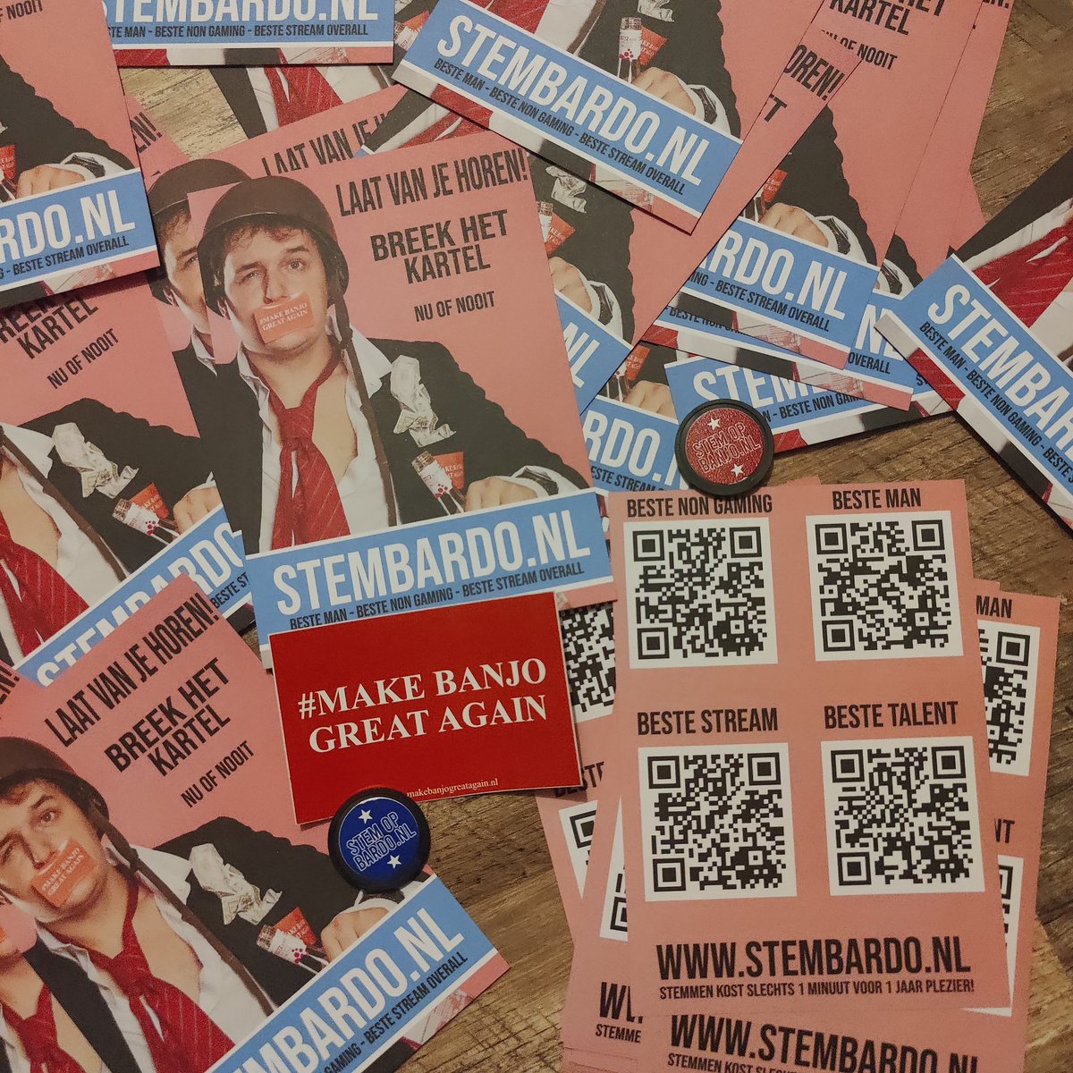 _Rolaf's tweet photo. Moest van mijn baas zeggen dat jullie allemaal eventjes moeten gaan stemmen op hem!
#makebanjogreatagain https://t.co/CsbIcWktl5