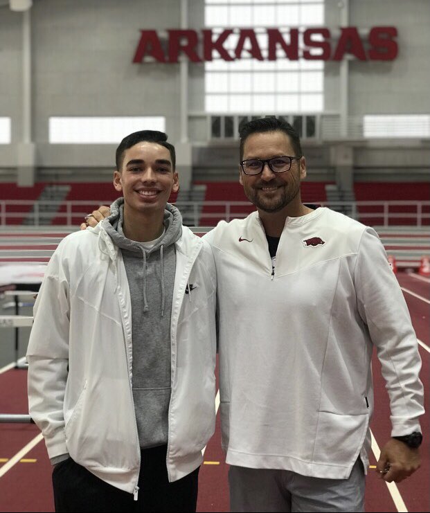 Carter (@cartersnote) on Twitter photo AJ Carter <a href="/dashcarter5/">AJ Carter</a> visiting <a href="/RazorbackTF/">RazorbackTF/XC</a> Shout out to Coach Geopfert <a href="/TrackTravis/">Coach Geopfert</a> The Razorbacks are going hog wild! #WooPigSooie😀💯🏃🏽♂️ AJ Carter <a href="/dashcarter5/">AJ Carter</a> visiting <a href="/RazorbackTF/">RazorbackTF/XC</a> Shout out to Coach Geopfert <a href="/TrackTravis/">Coach Geopfert</a> The Razorbacks are going hog wild! #WooPigSooie😀💯🏃🏽♂️